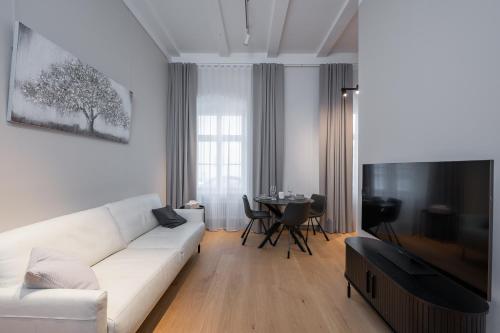 Lutsu Residents - Unique apartment in Old Town, Keyless Lutsu Residents - Unique apartment in Old Town, Keyless