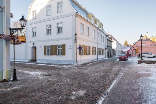 Lutsu Residents - Unique apartment in Old Town, Keyless Lutsu Residents - Unique apartment in Old Town, Keyless