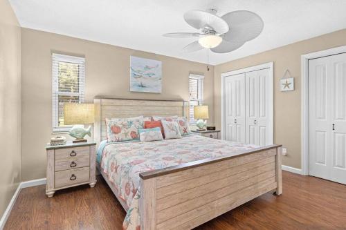 Perfect for Family Gatherings with a Heated Pool! - Clearwaters Clear Choice in Clearwater, USA