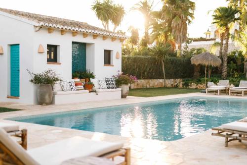The Adelante House