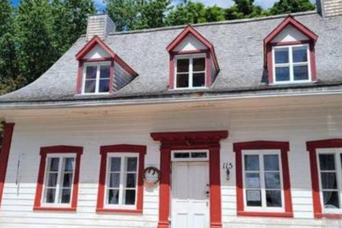 Om chalet 1 avec spa face au fleuve