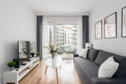 . Lwowska Apartment by the Malta Lake Poznań by Noclegi Renters