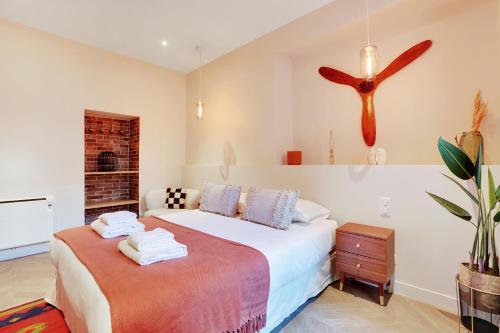 CMG - Place de la République / Quai de Valmy