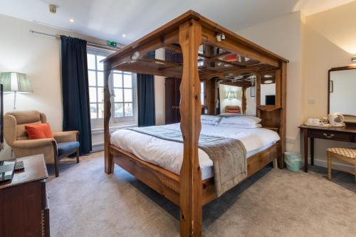 โรงแรมจอร์จ (George Hotel) in บอทเทิล