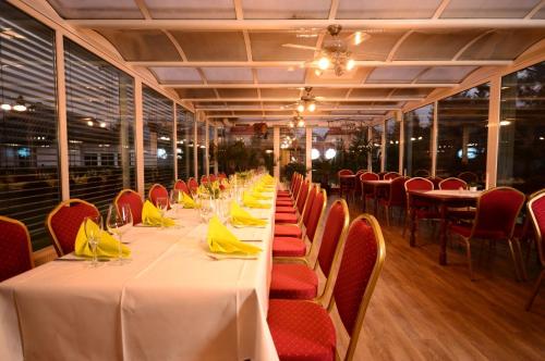 Hotel am Stadtwald - image 2