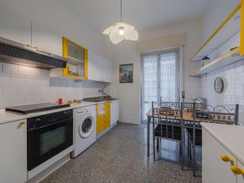  GuestHost - Casa di Maty - Cozy Apartment with Balcony in La Spezia