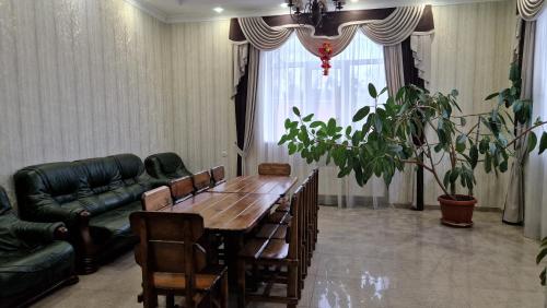 Tesis özellikleri, Гостевои дом НИК in Kharkiv