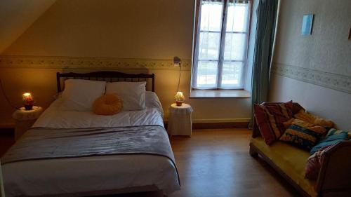 1 double bed, 3 twin beds