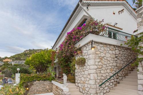 Beautiful villa with panoramic view over Nice, Niza (foto 10)