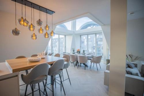 Penthouse Royal, Luxurious and cozy with Sauna – khách sạn tại Cadzand-Bad