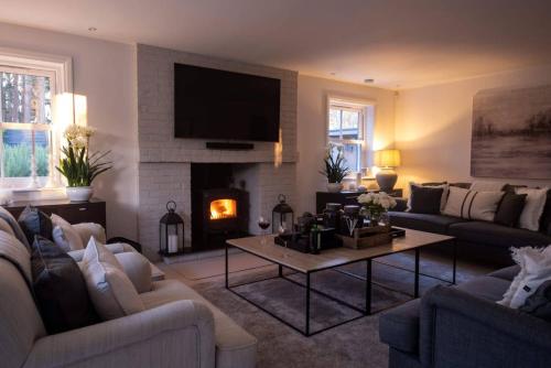 ทัศนียภาพภายนอกโรงแรม, Moonwood House in บิวลิยู