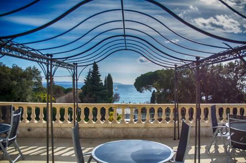 La Résidence du Cap - Hôtel - Le Lavandou