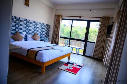 Deluxe Double Room image 10