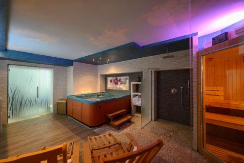 Hotel Riviera - image 4