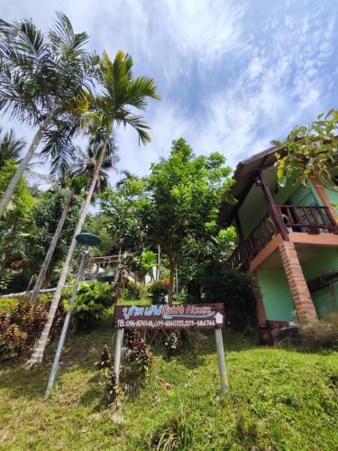 Chalisa Bukit House Lanta, Kantrang