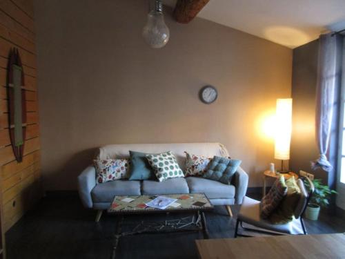 Joli/calme et spacieux appartement. - Apartment - Tarascon