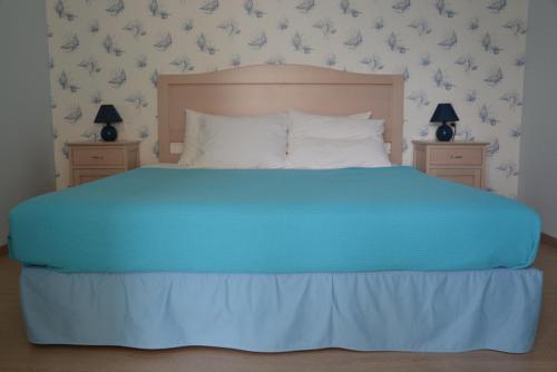 Valente Perlia Rooms - image 8
