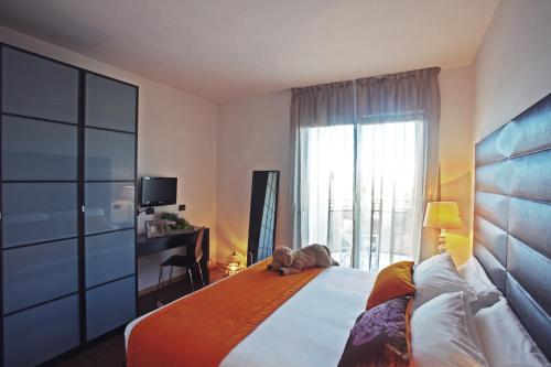 2 bedrooms, 3 beds