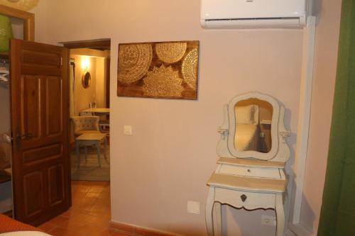 Apartment with Balcony image 9