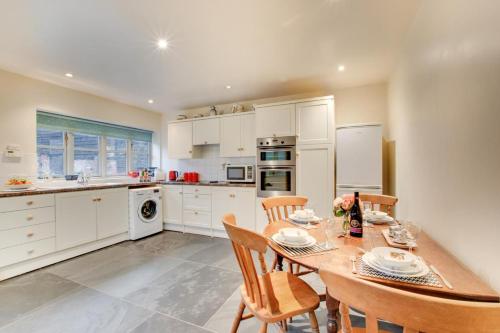 Kitchen, Pandy Barn Berriew in Berriew