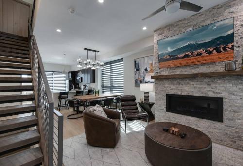 Fourth Street Crossing Daylight Townhome - Fantastic Silverthorne Getaway in Silverthorne, USA
