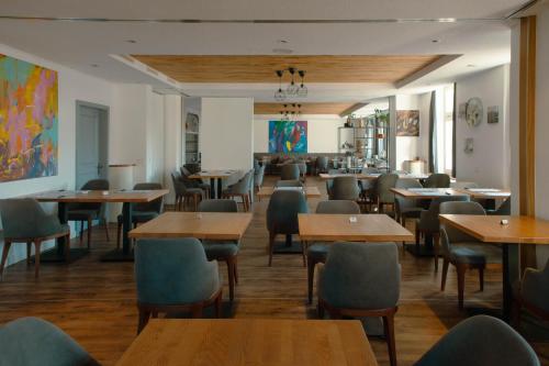 restavracija, Hotel de L'Ours in Delemont