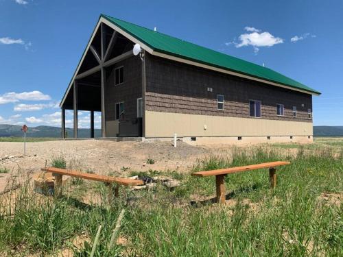Hot Tub 25 min to Yellowstone in Rea, USA