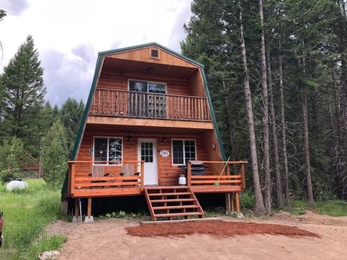 Balcony, 20 min to Yellowstone