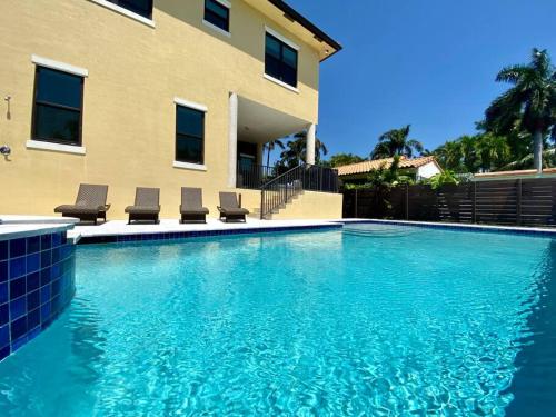 LUXURY BEACH VILLA in Hollywood, USA