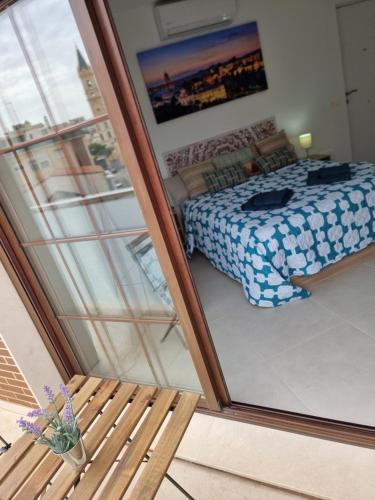 APARTAMENTOS ELEMAR free luggage storage