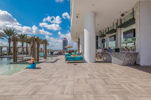 2 Bedroom Hyde Beach Resort 1704 - image 2