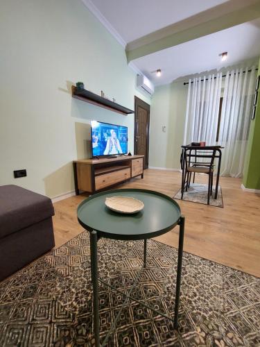 Feel at home ap1, Tirana (photo 10)