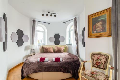 THE CASTLE - Free Parking - Self Check In – Krakow, FL