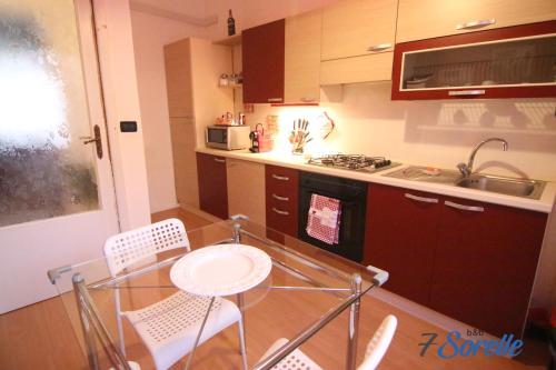 Facilities, "7 SORELLE B&B" camere in pieno centro citta con bagno privato, FREE HIGH SPEED WI-FI, NETFLIX in Cosenza