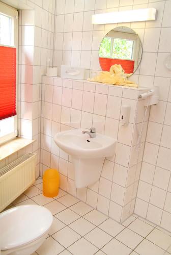 Hotel & Bistro Müritzterrasse - image 14