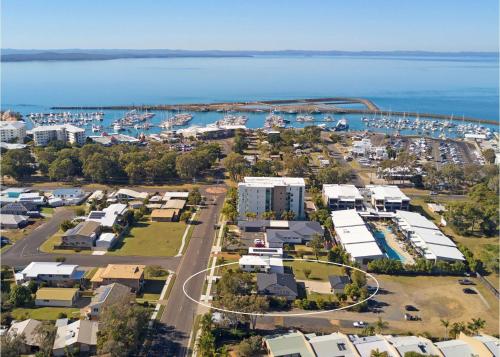 Urangan Harbour Bungalow