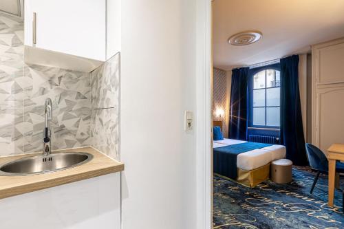 Romance Malesherbes by Patrick Hayat - image 8