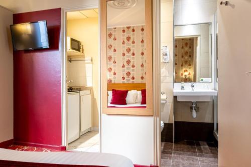 Romance Malesherbes by Patrick Hayat - image 10