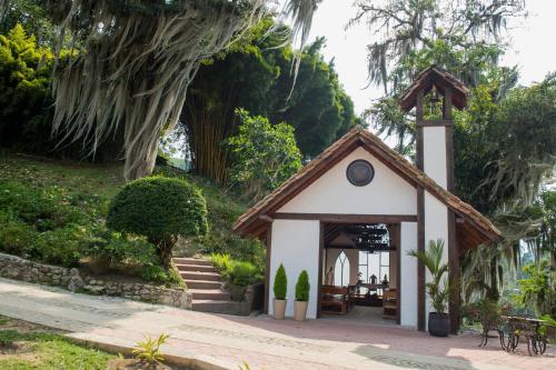 Hacienda Charrascal Coffe Farm