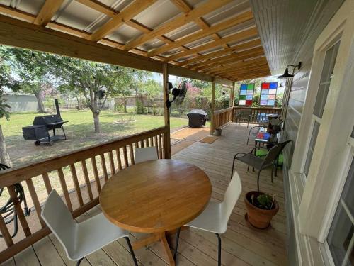 Cherry Street Star in Bandera