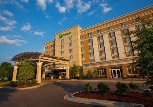 Holiday Inn Raleigh Durham Airport by IHG in Morrisville, USA