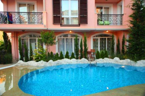 Menada Romance Marine Apartments - image 7