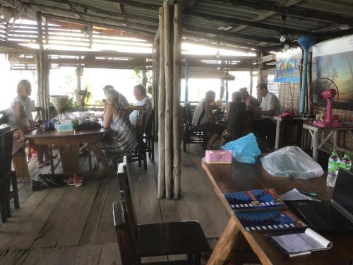 Homestay&ChaoleySeafoodrestaurant