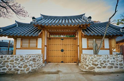 Hanok Stay - JukRokJungSa Gurye-gun