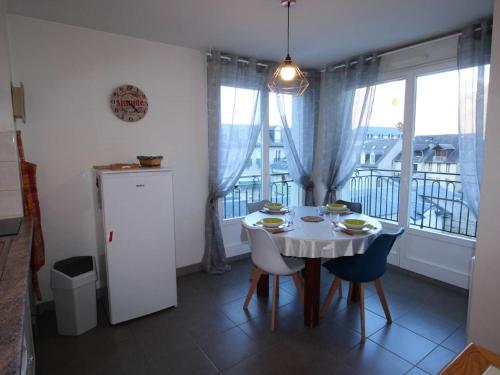 Appartement Bagnères-de-Luchon, 3 pièces, 6 personnes - FR-1-313-150