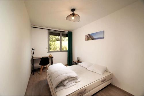Guestroom, Appartement tout equipe climatise 8 couchages in La Rose