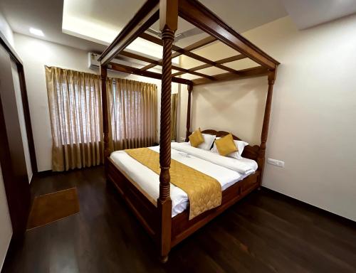 Heritage Residency - Royal Camping Club, Panhala