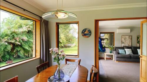 Tranquil Stream Villa - Accommodation - Rotorua
