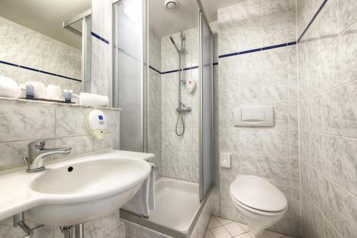 Bathroom, enjoy hotel Berlin City Messe in Wilmersdorf