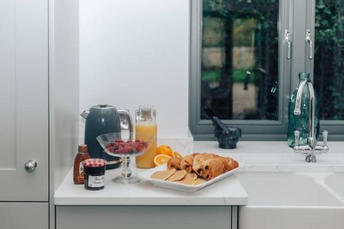 The Oak - Brand new countryside 2 bedroom annex - From £165 Per Night in Harpsden